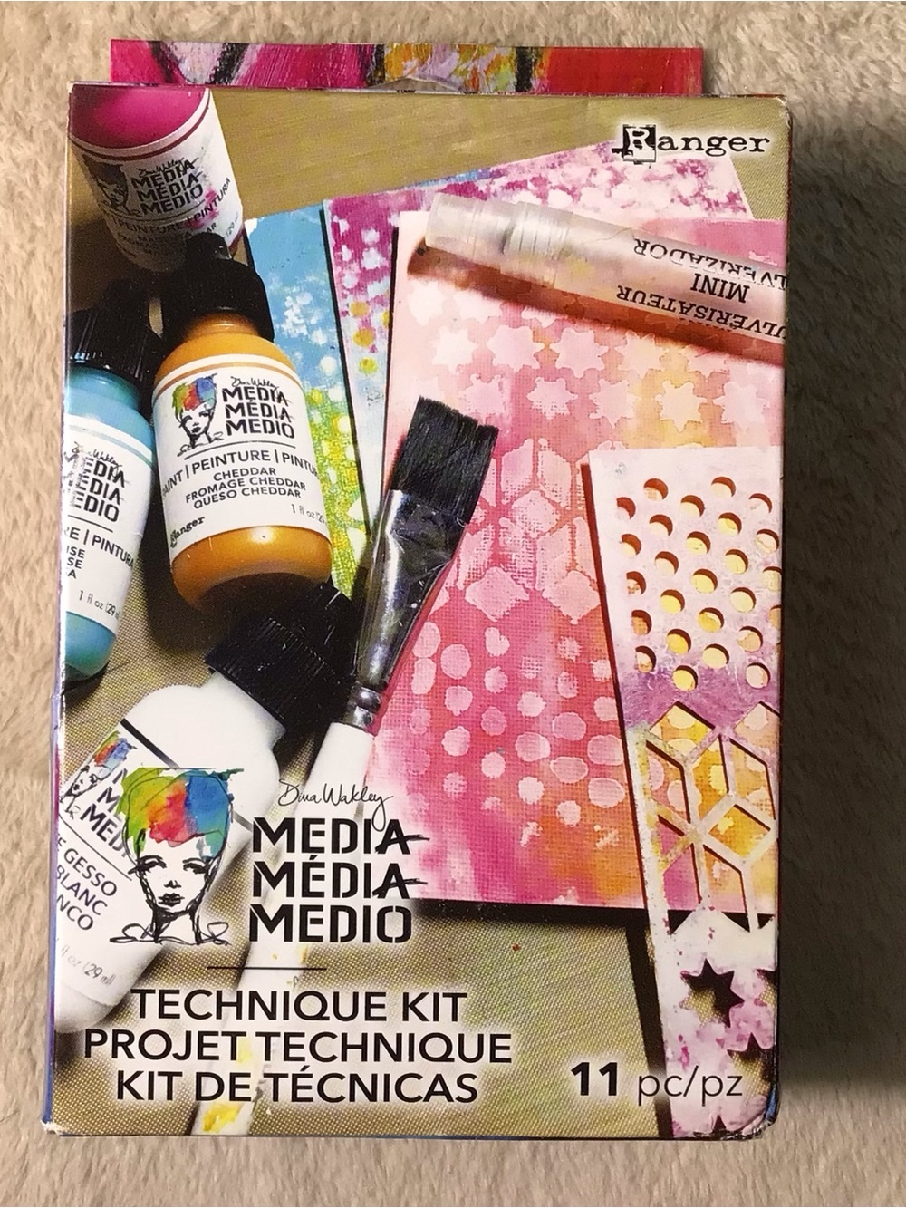 Ranger Dina Wakley Media Technique Kit - Multi-Color